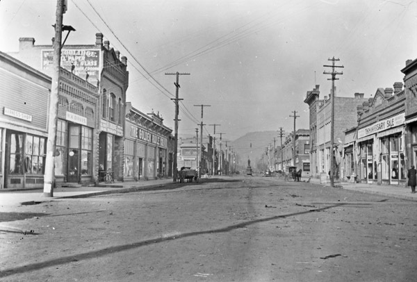 La Grande, Street Scene 21