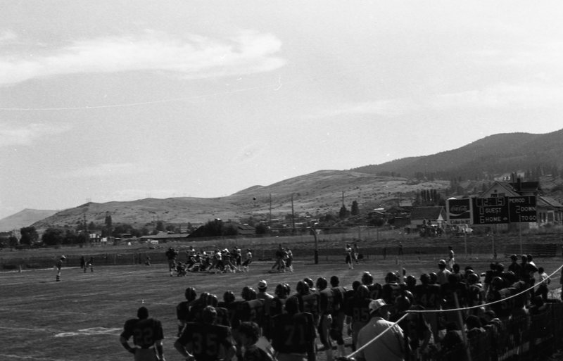 1982 Football, Alumni Game 20