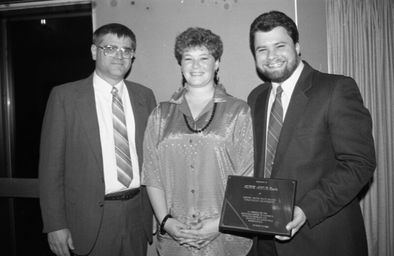 1986 Alumni Dinner, Award 02