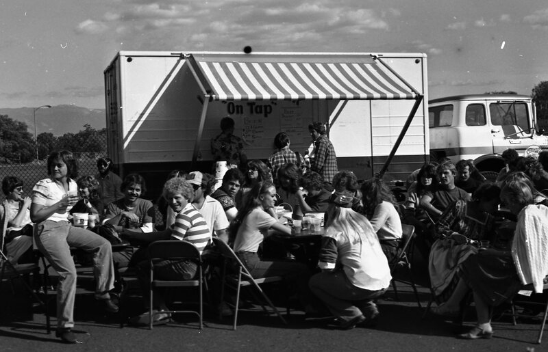 1982 October Folk Festival, Beer Garden 10