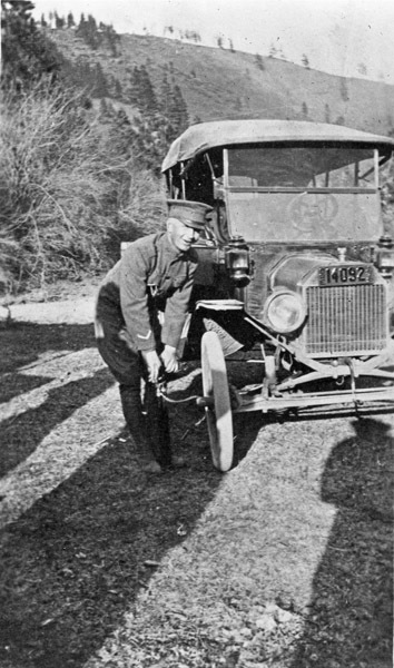 Automobile, Lynn Hill 1
