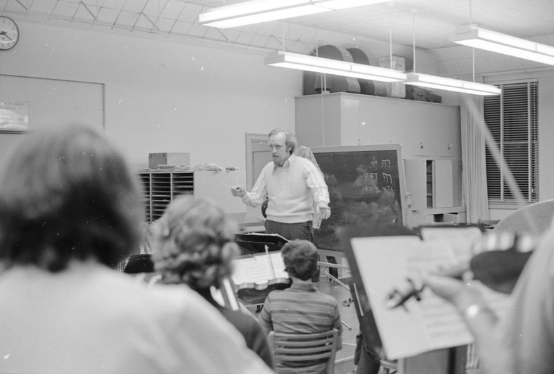 1975 Symphony Orchestra, Rehearsal 01