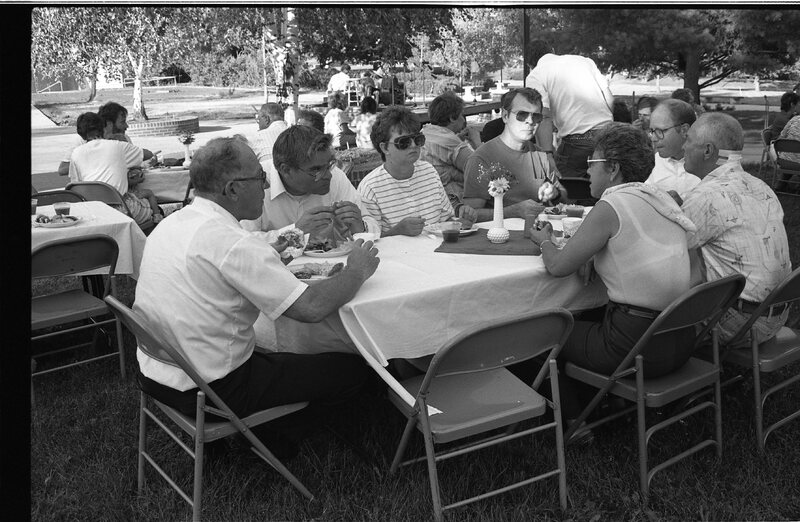 1989 Employees, BBQ 07