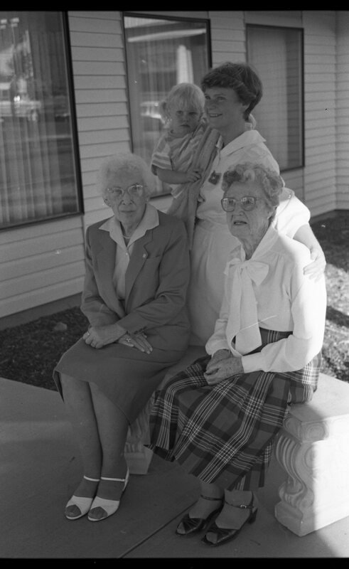 1988 Grande Ronde Retirement Home 08