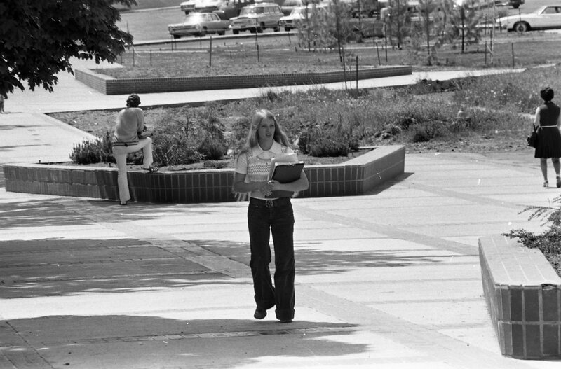 1974 Students, Walking 05
