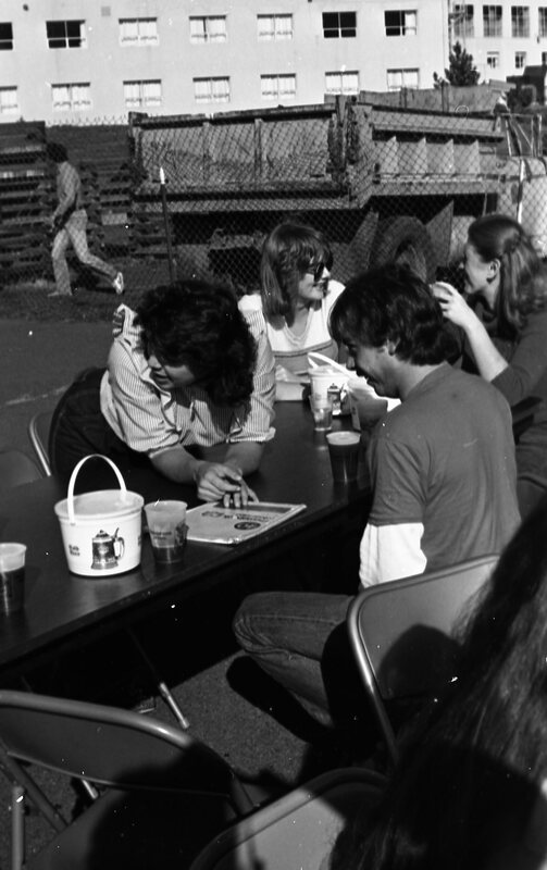 1982 October Folk Festival, Beer Garden 11