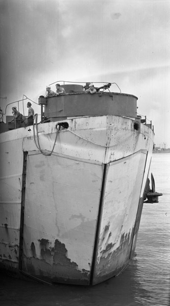Leyte, LST