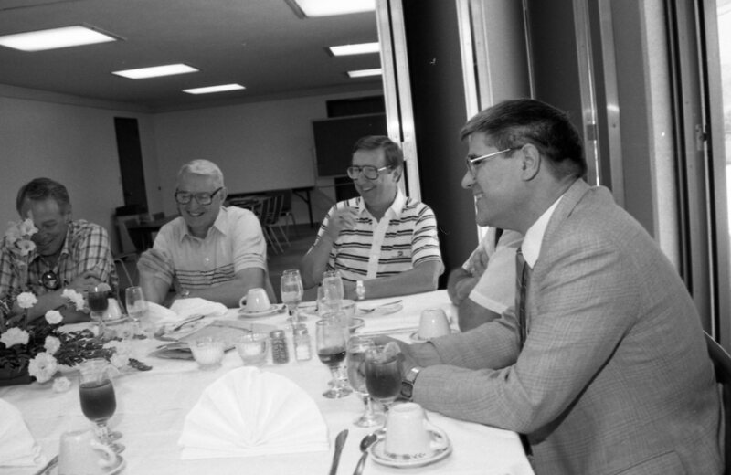 1986 Luncheon, Fleetwood Enterprise 05