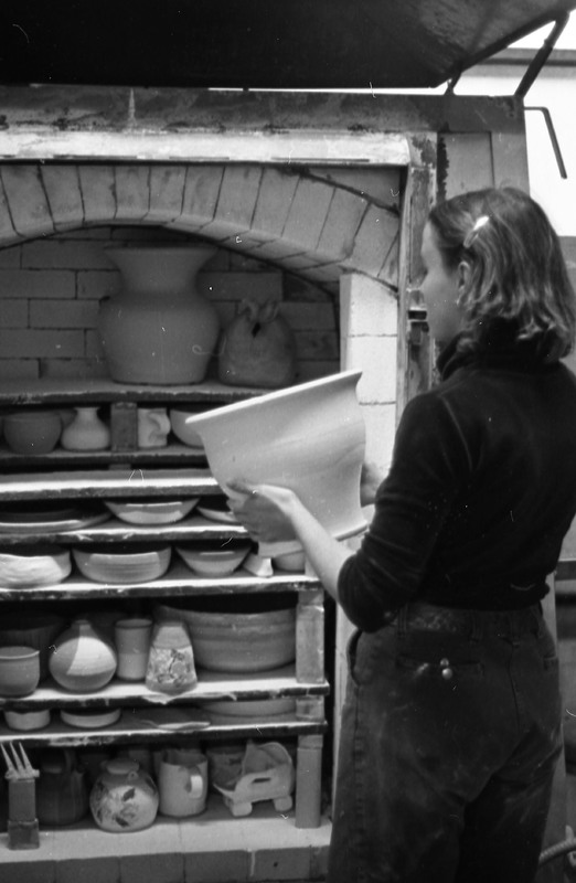 1979 Kiln Loading 03