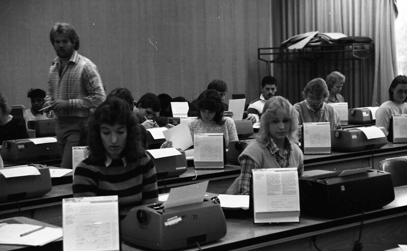 1985 Classroom, Typing 01