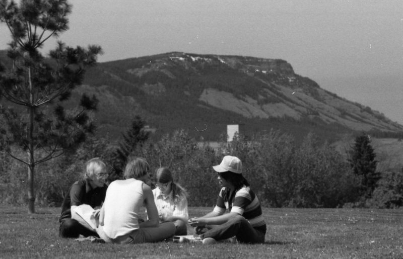 1979 Students, Outdoors 07