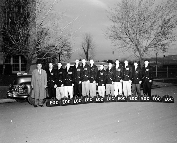 1956-57 Basketball Team 4-1