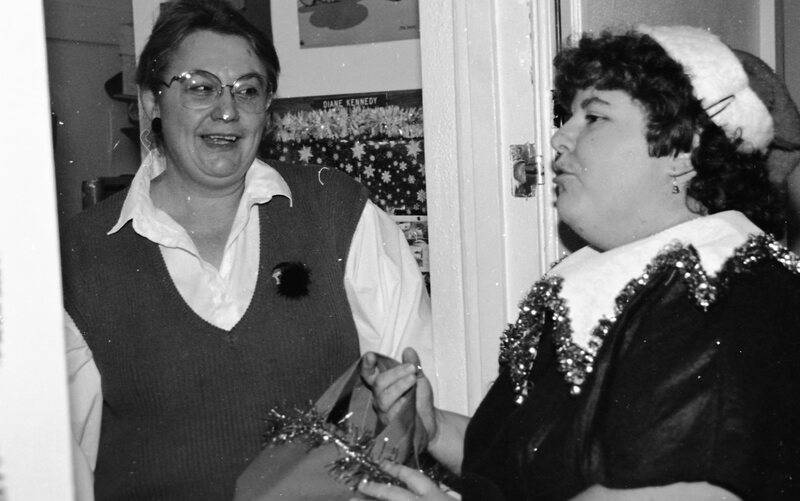 1986 Employees, Christmas 13