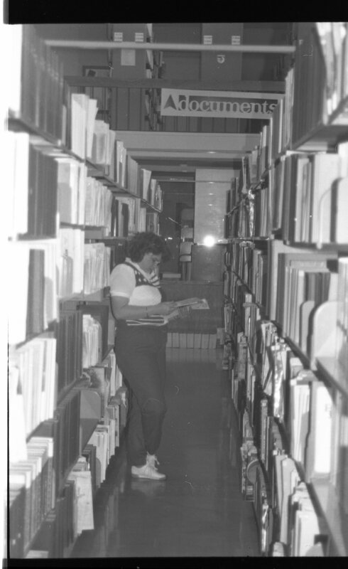 1989 Walter M. Pierce Library, Usage 02