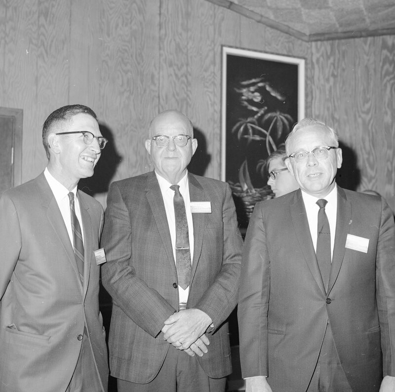 1968 Alumni Banquet Guests 04