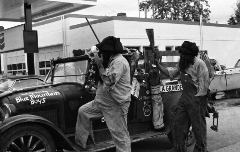 1981 Eastern Oregon Livestock Parade, Blue Mountain Boys 03