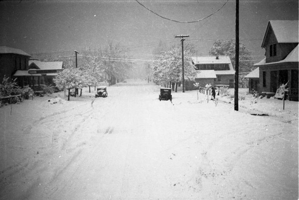 La Grande, Street Scene 33