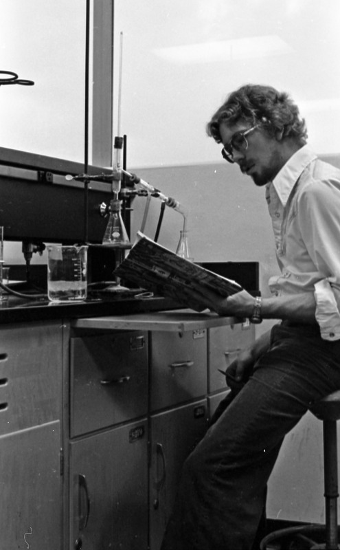 1977 Classroom, Biology Lab 09