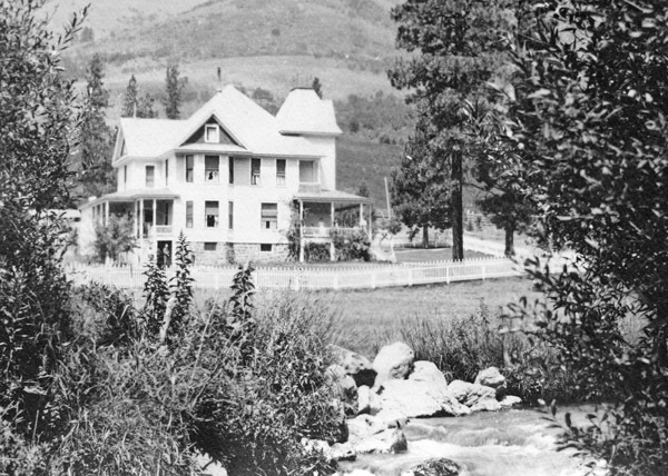 La Grande Home, Chimney 2