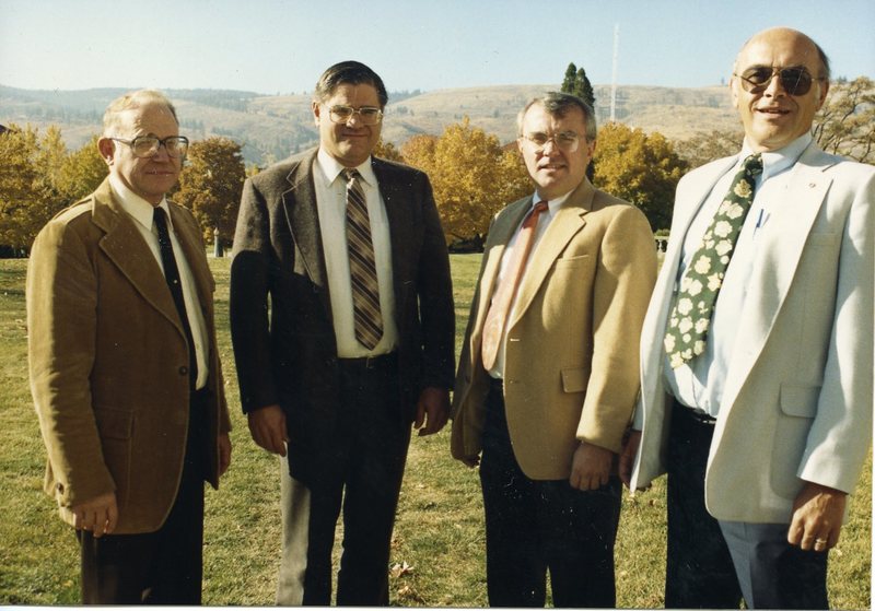 80's Employees, Administration 1-2
