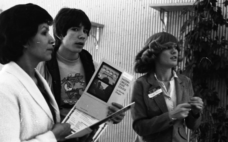 1981 Orientation, Indoors 02