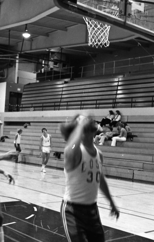 1981 Alumni Basketball Game, Warm-up 03