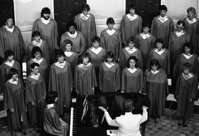 1985 May, Choir 02