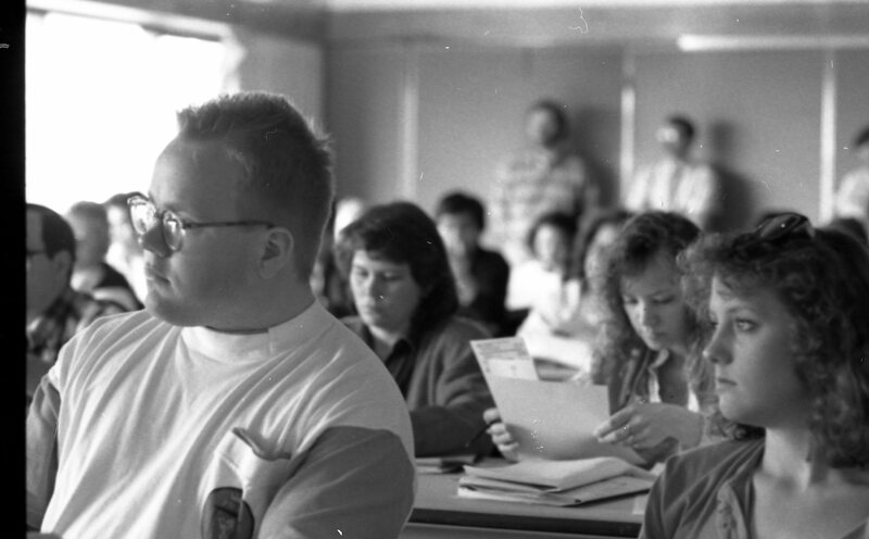 1990 New Student Spring Registration 06
