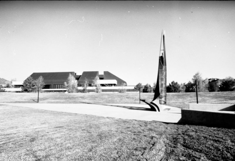 1987 Campus, Amphitheater