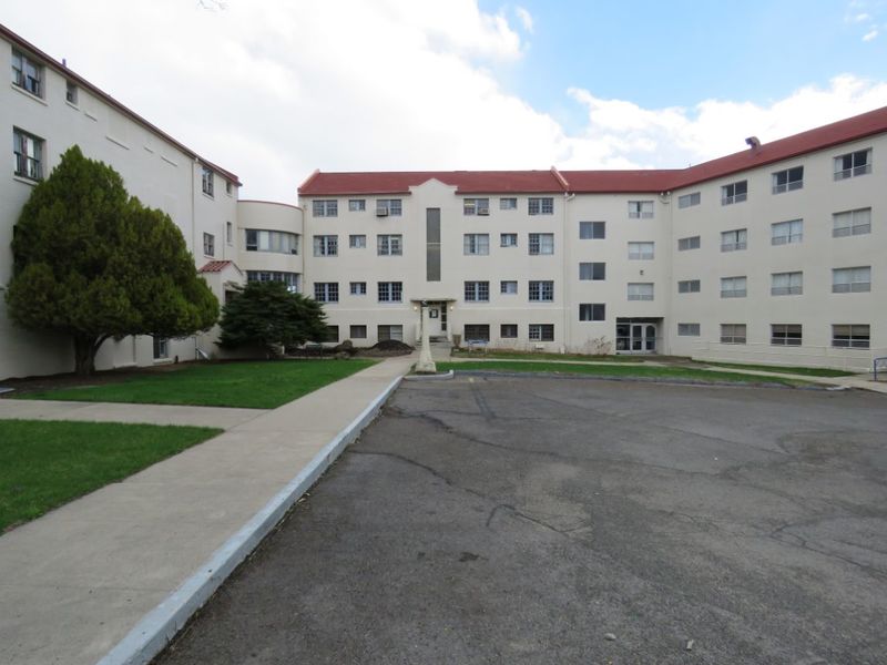 Dorian and Hunt Hall 88
