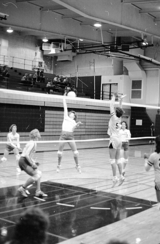 1985 Volleyball Action 31