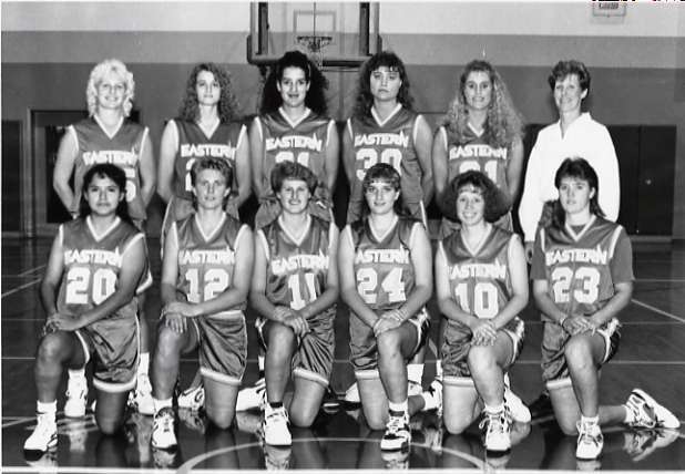 1992 Women's Basketball Team 2-1