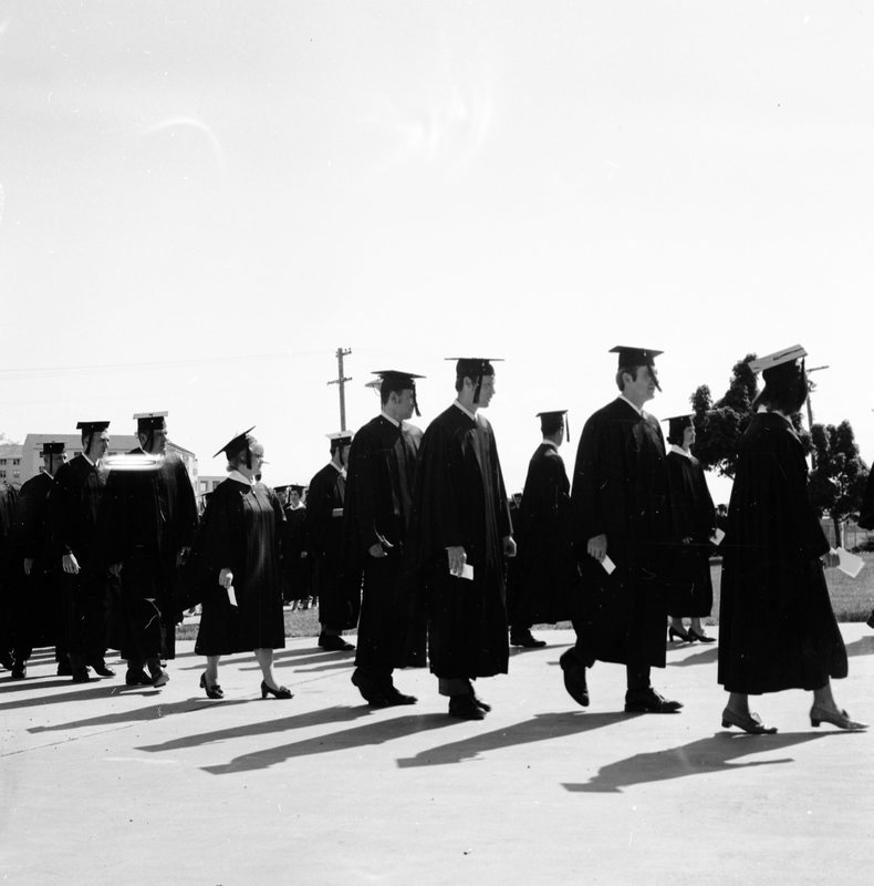 1970 Graduation, Graduates Walk