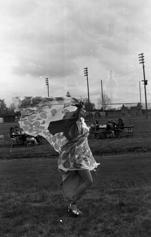 1982 Spring Festival, Smorgasbord Belly Dancers 03