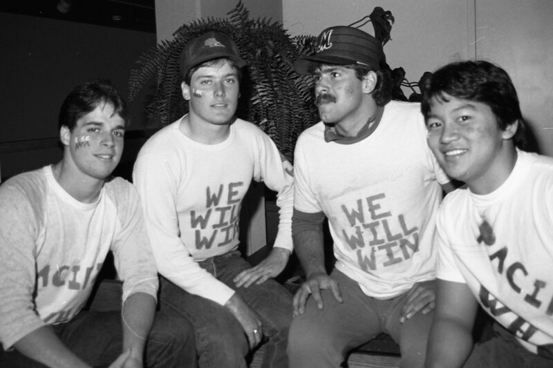 1985 Football Players 15