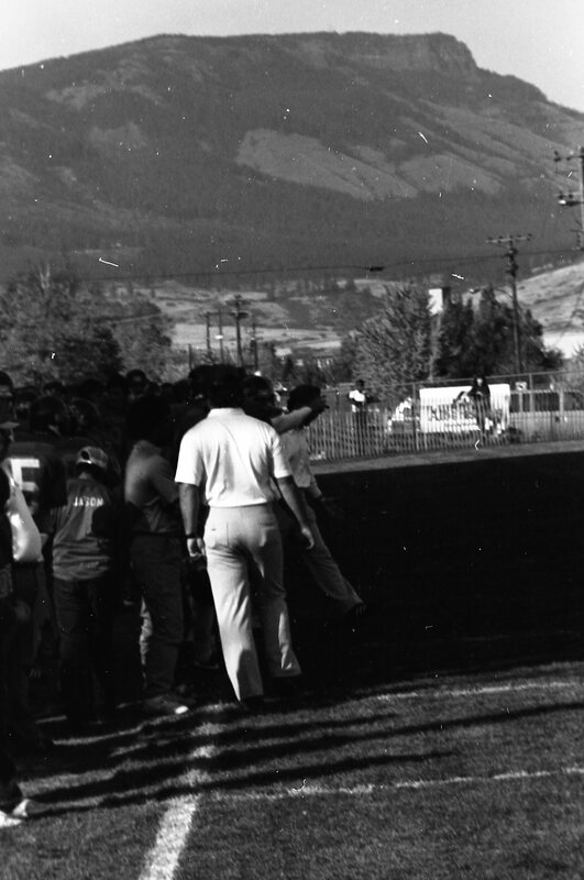 1985 Football Sideline 03