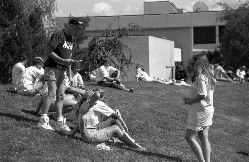 1990 Orientation, Barbecue 07