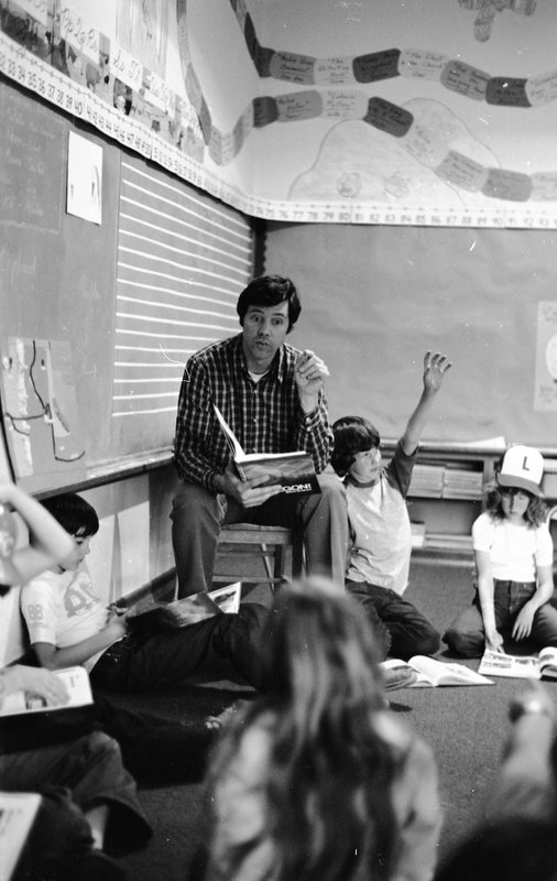 1981 Ackerman Elementary Classroom, Micronesian Program 21