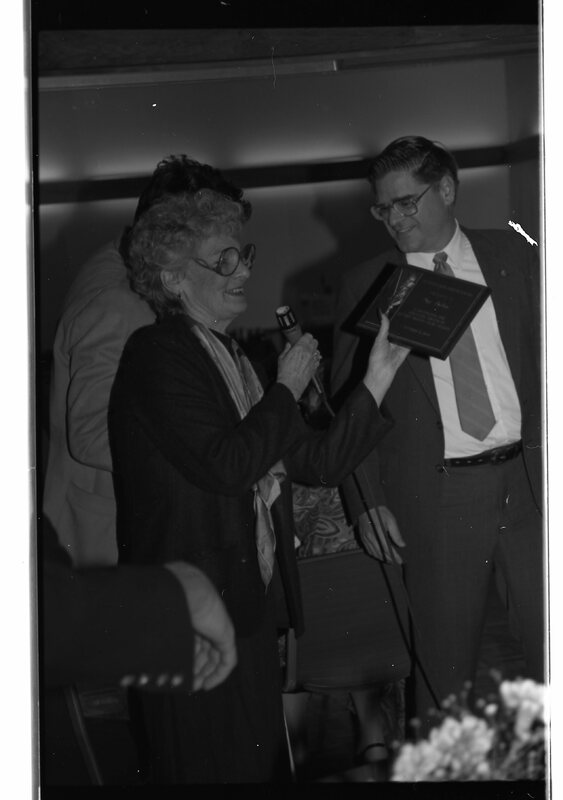 1988 Alumni Function, Award for Cay Fallow 02
