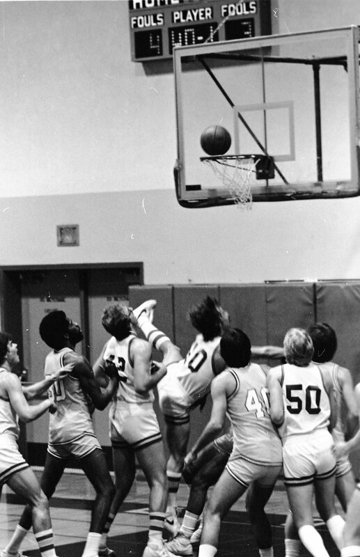 1983 Men's Basketball, EOSC vs. Idaho State, Action 24