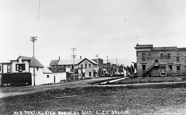 Elgin, Street Scene 3