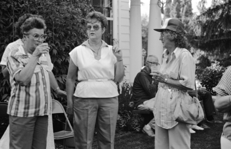 1987 Elderhostel Program, BBQ 32