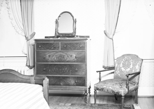 La Grande Home, Interior-B 18