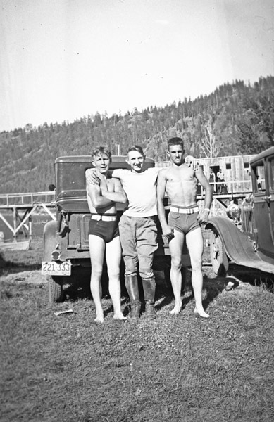Reuter Group-GG, Swimmers 3