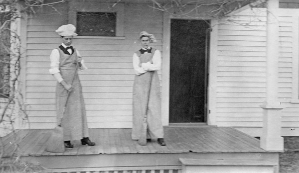 Reuter, Men on Porch 4