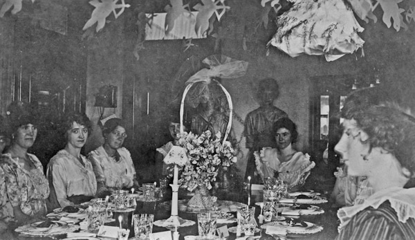 Reuter, Dining Room 2