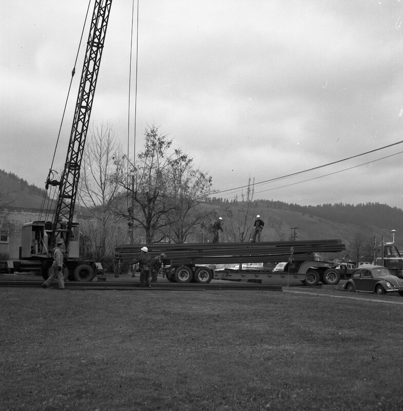 1971 Walter M. Pierce Library Remodel, Roof 06