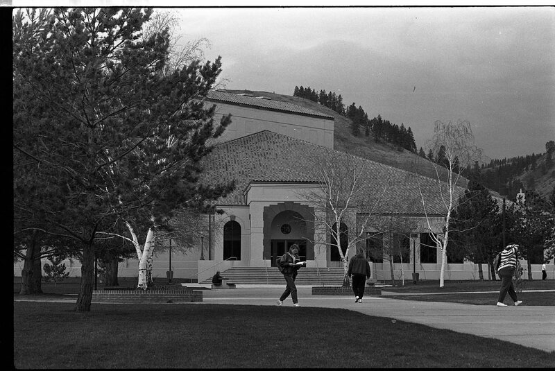 1991 Students, Walking 50