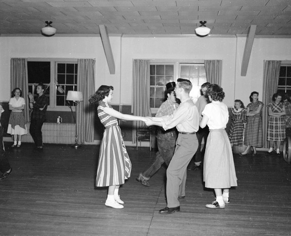 1949-50 Dance, Fall Mixer 17