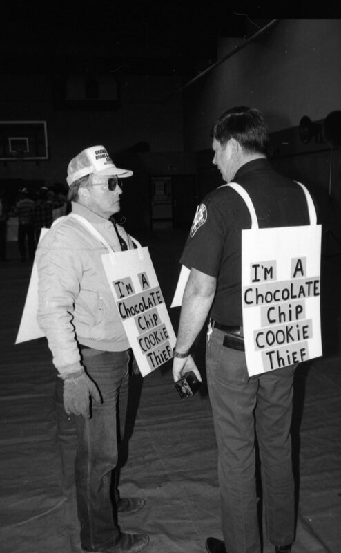 1988 Staff Awards, Cookie Thieves 02